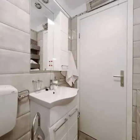 Rustic Retreat Apartman *